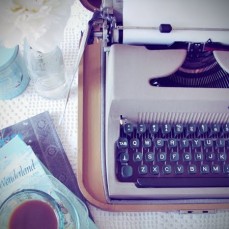 Typewriter-and-Coffee